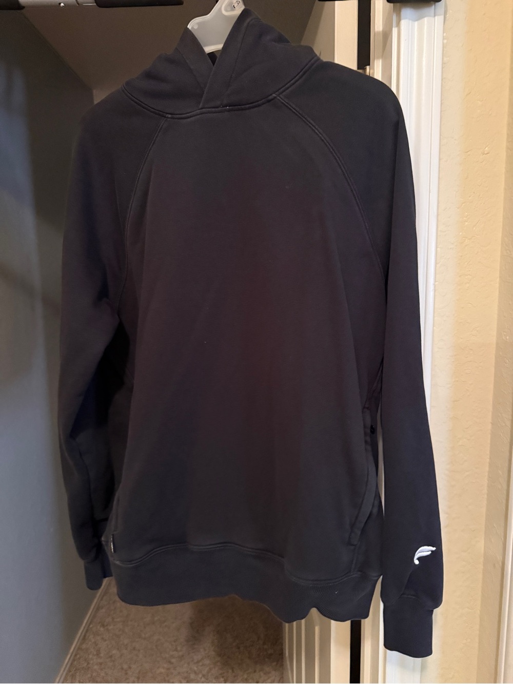 Men's Black fabletics Sweatshirt